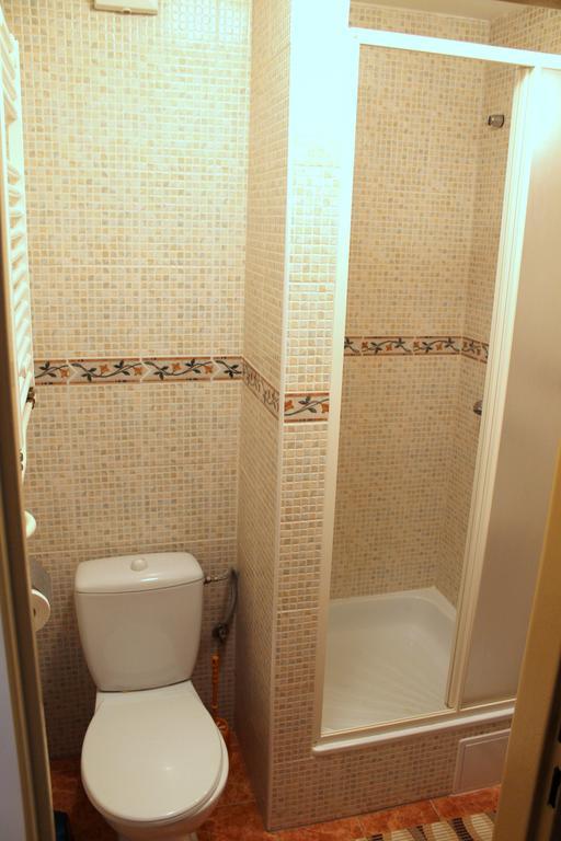 Sd Nemcovej 1 Hostel Caşonia Cameră foto